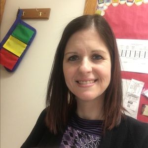 Meet your Posher, Lora